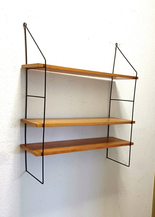 Sixties string wall rack