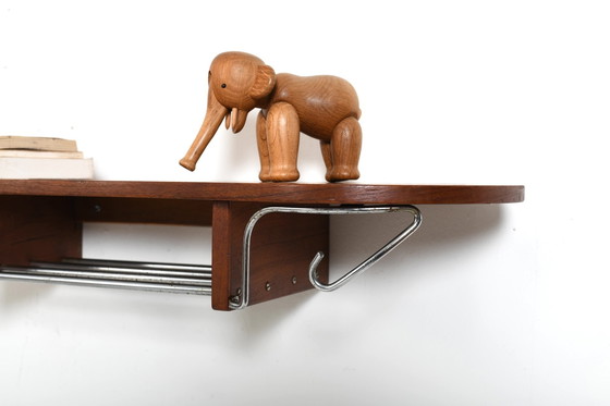 Image 1 of Paire de porte-manteaux / étagères danois en teck et chrome