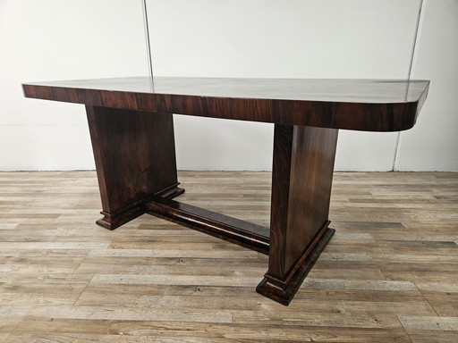 Art Decò Extendable Walnut Dining Table