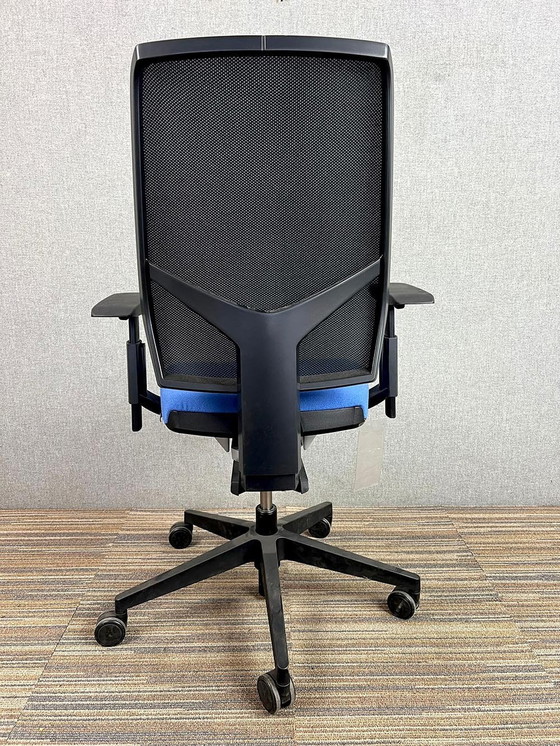 Image 1 of Giroflex G68 Office Chair