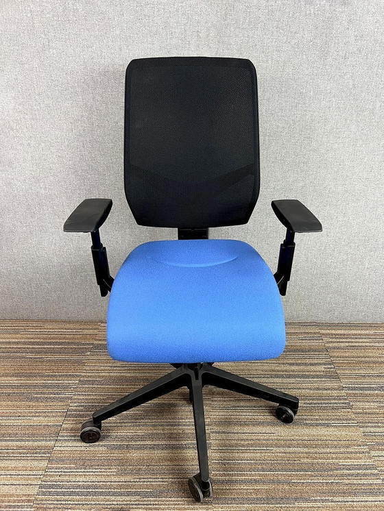 Image 1 of Giroflex G68 Office Chair