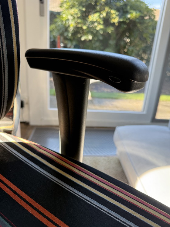 Image 1 of Ahrend 230 office chair Paul Smith