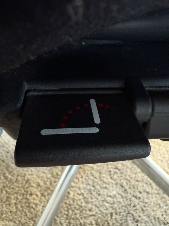 Image 1 of Ahrend 230 office chair Paul Smith