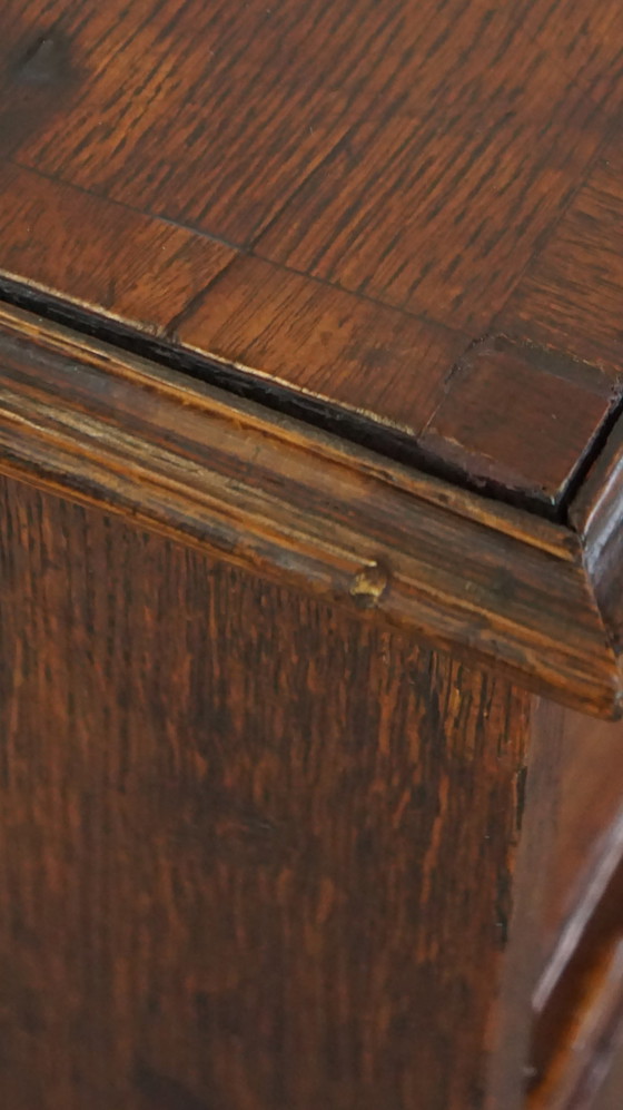 Image 1 of Oak Chest of Drawers With 5 Drawers