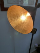 Lampada da terra Beat di Tom Dixon