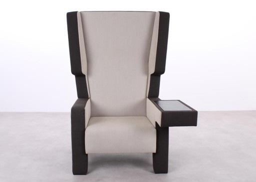 Prooff Earchair gray