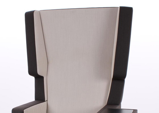 Image 1 of Prooff Earchair gray