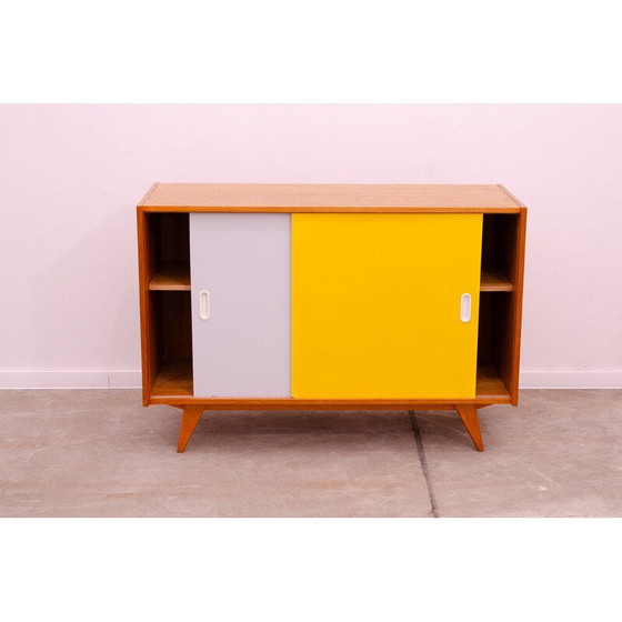 Image 1 of Vintage U-452 sideboard in beech and plywood by Jiri Jiroutek for Interiér PrahaInteriér Praha, Czechoslovakia 1960