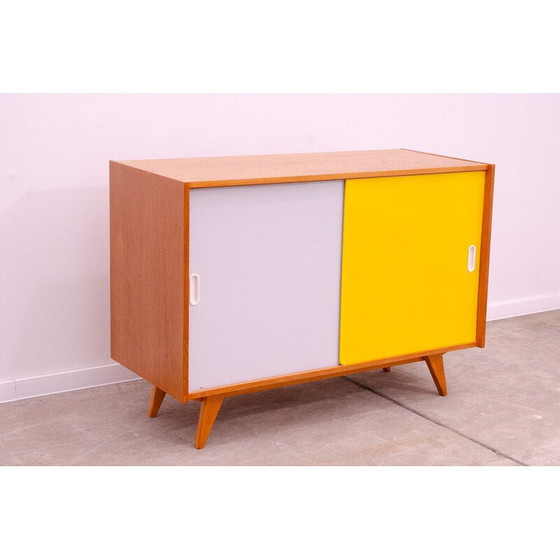 Image 1 of Vintage U-452 sideboard in beech and plywood by Jiri Jiroutek for Interiér PrahaInteriér Praha, Czechoslovakia 1960
