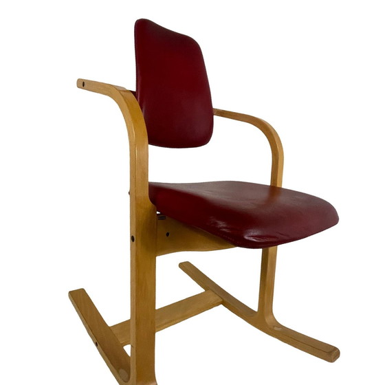 Image 1 of Peter Opsvik - Stokke - Actulum - Ergonomically Shaped Rocking Chair - Red Leather Upholstery And Wooden Frame