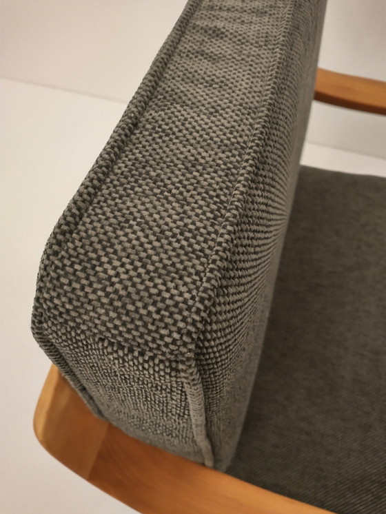 Image 1 of Knoll Antimott chair