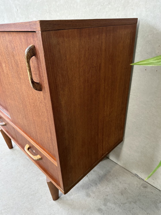 Image 1 of Armoire vintage du milieu du siècle - teck