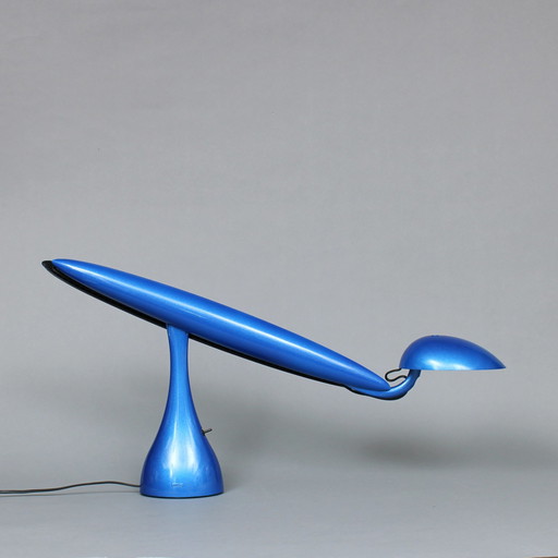 Isao Hosoe (1942-2015) lampe de table Heron en bleu métallique - années 1990 - Luxo, Oslo / Norvège