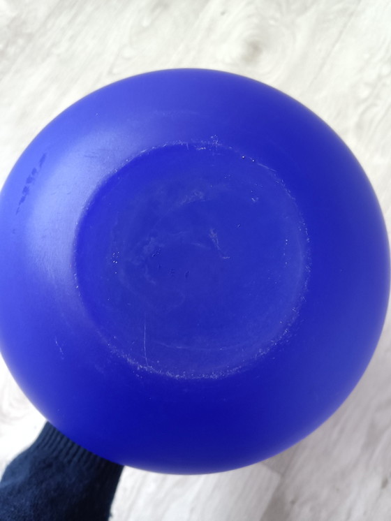 Image 1 of Blue ball vase round satin matt