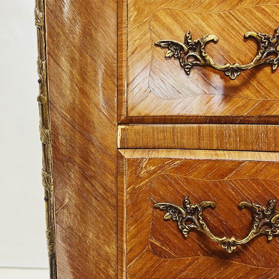 Image 1 of Elegant Louis Xv Walnut Chest Of Drawers With Marble Top