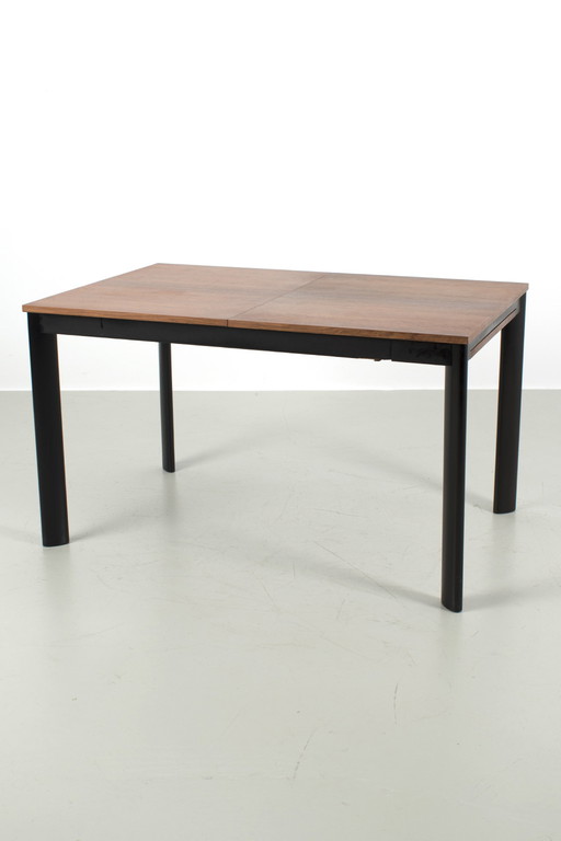 Richard Münch pull-out table