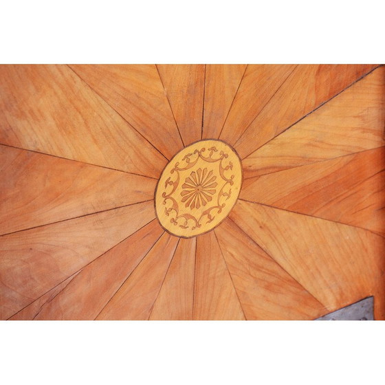 Image 1 of Vintage Austrian Biedermeier walnut folding round dining table, 1820s