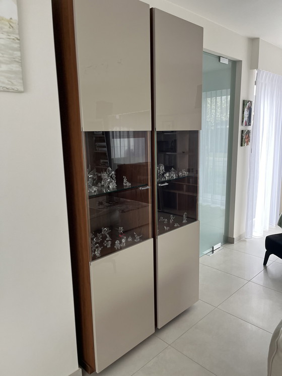 Image 1 of 2x Display cases Walnut wood