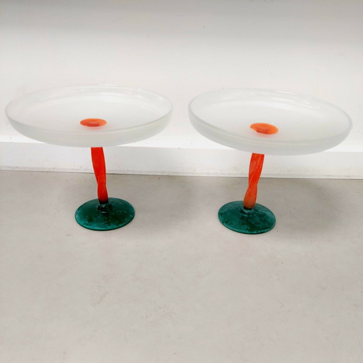 2 Pieces of Glass (Cake) Bowls