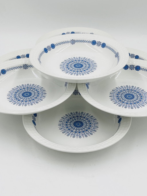 Set of 7 Pontesa soup plates