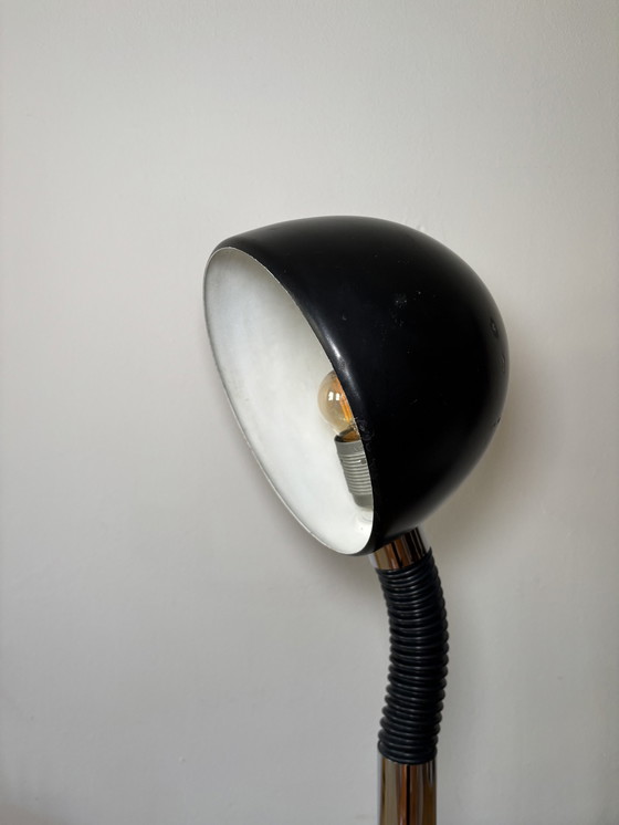 Image 1 of Hillebrand, lampada da tavolo vintage, Germania, anni '70, metà secolo, design industriale, Bauhaus, cromo, metallo, lampada