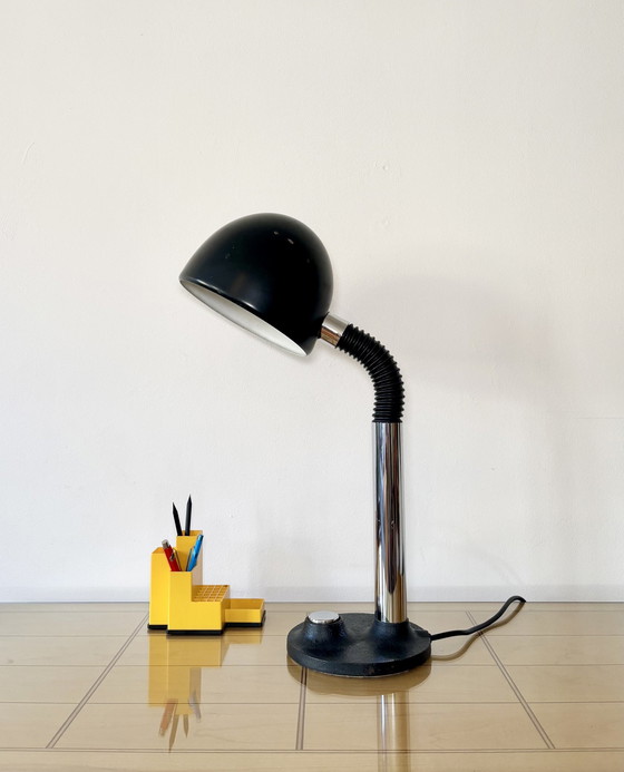 Image 1 of Hillebrand, lampada da tavolo vintage, Germania, anni '70, metà secolo, design industriale, Bauhaus, cromo, metallo, lampada