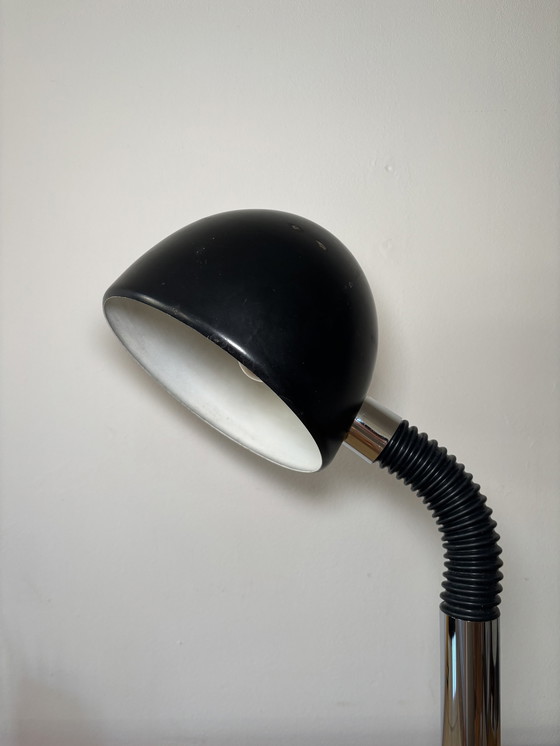 Image 1 of Hillebrand, lampada da tavolo vintage, Germania, anni '70, metà secolo, design industriale, Bauhaus, cromo, metallo, lampada