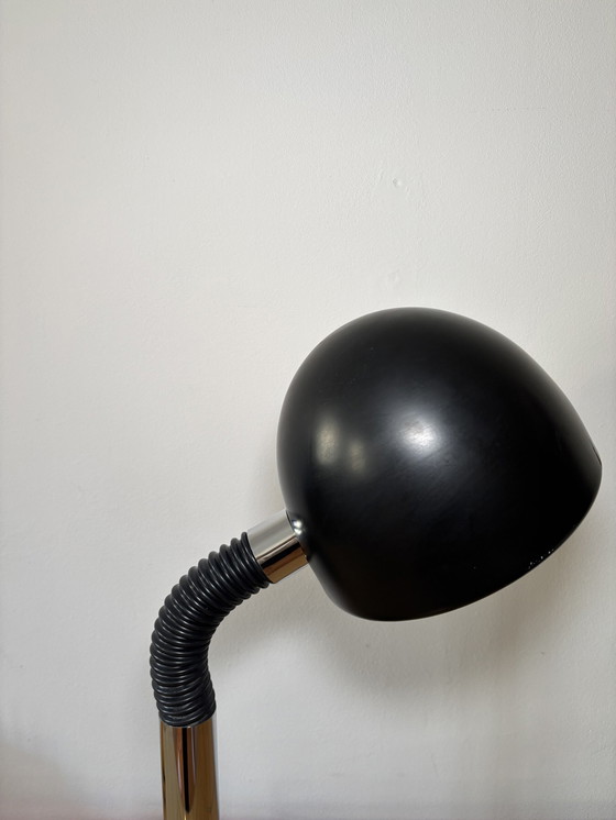 Image 1 of Hillebrand, lampada da tavolo vintage, Germania, anni '70, metà secolo, design industriale, Bauhaus, cromo, metallo, lampada