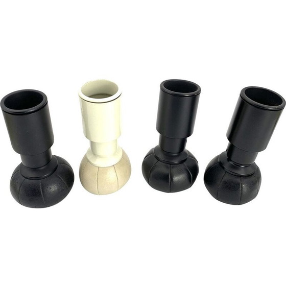 Image 1 of Set di 4 lampade vintage bianche e nere Mod. 600C di Gino Sarfatti Arteluce, 1966