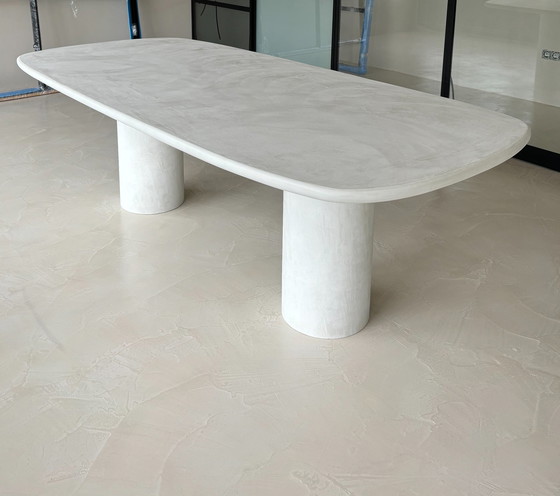 Image 1 of Table de salle à manger Mortex