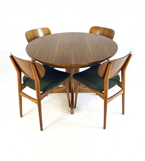 Image 1 of Extendable Dining Table, Casala