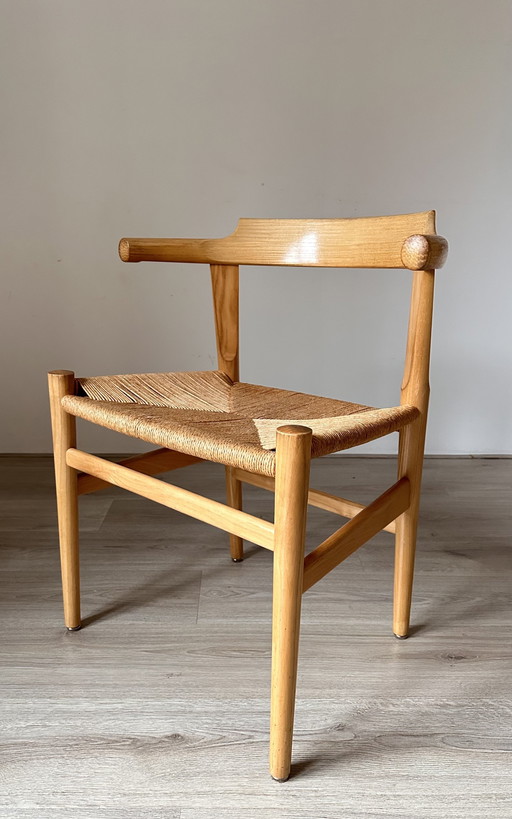 4X Hans J. Wegner Design Chairs