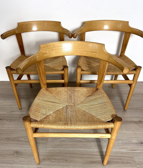 Image 1 of 4X Hans J. Wegner Design Chairs