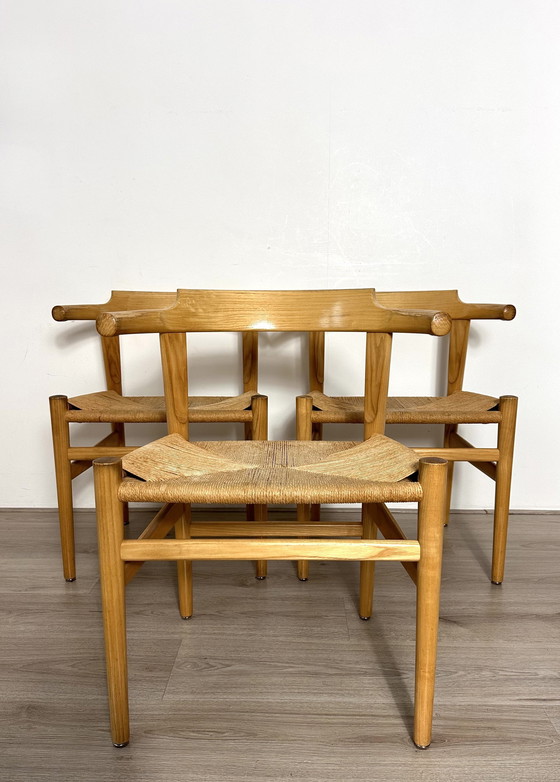 Image 1 of 4X Hans J. Wegner Design Chairs