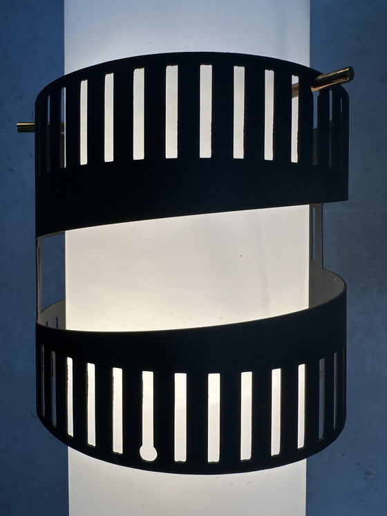 Image 1 of 2 lampade a sospensione dal design vintage opalino 