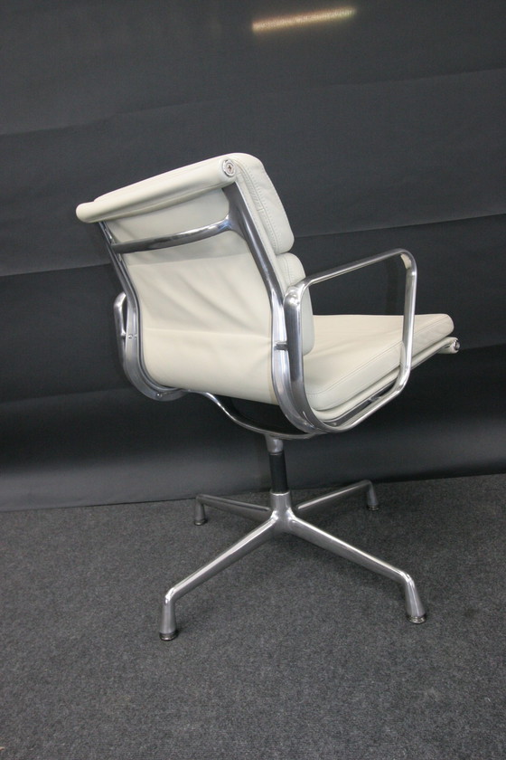 Image 1 of VITRA SOFT PAD CHAIR EA 208 (several available)