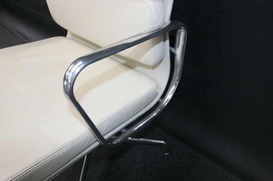 Image 1 of VITRA SOFT PAD CHAIR EA 208 (several available)