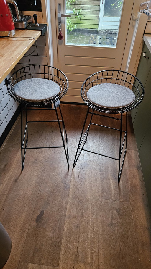 Pastoe KM07 Stools Black With Gray Cushion