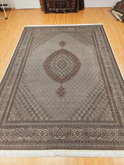 Tapis persan noué à la main Tabriz Mahi