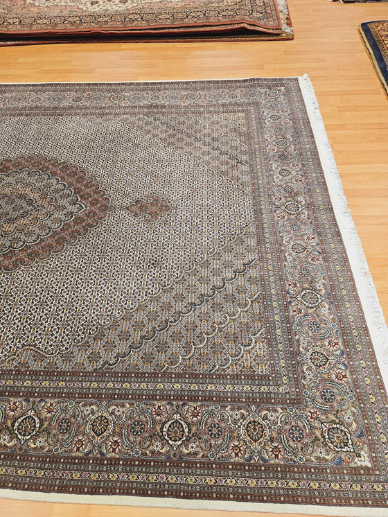 Image 1 of Tapis persan noué à la main Tabriz Mahi