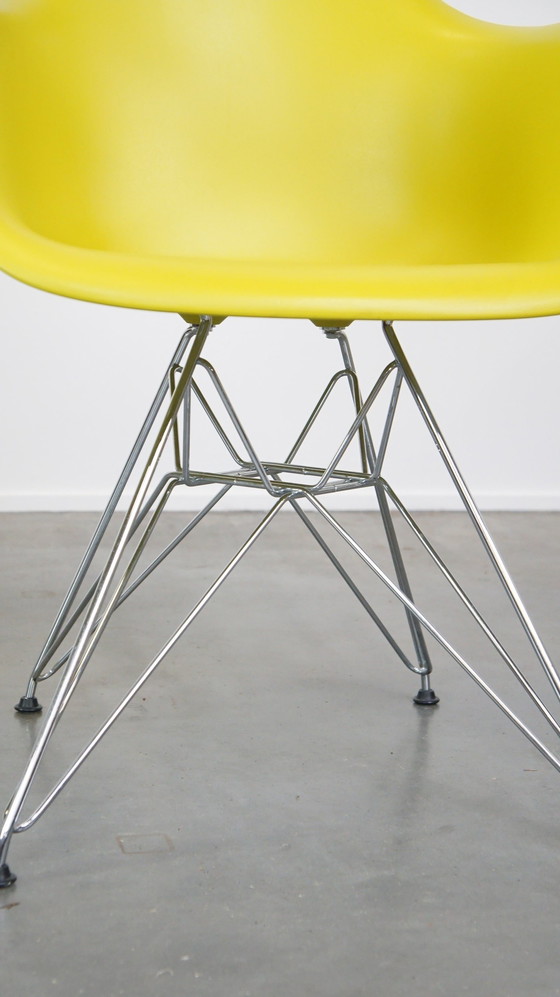 Image 1 of 2 X Vitra Eamas Dar Design Dining Chair