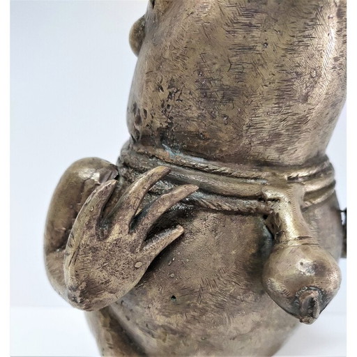 Sculptural vintage frog in patinated brass, 1960