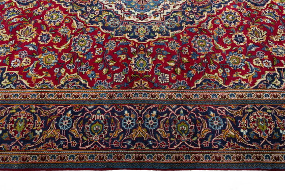 Image 1 of Alfombra oriental Keshan roja anudada a mano – 298 x 196 cm