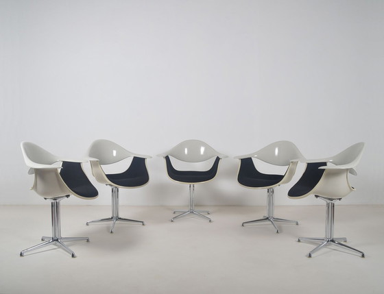 Image 1 of Eames dining table and 5 chairs by George Nelson for Herman Miller, 1960s