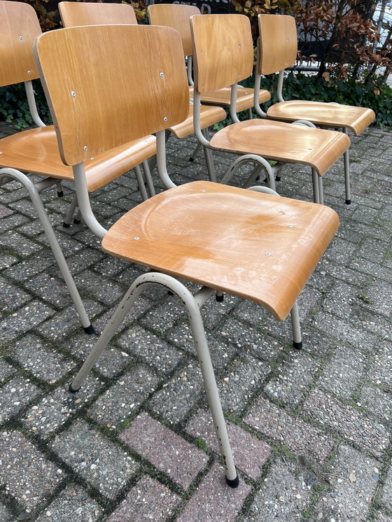 Image 1 of 6 chaises d'école des années 1970