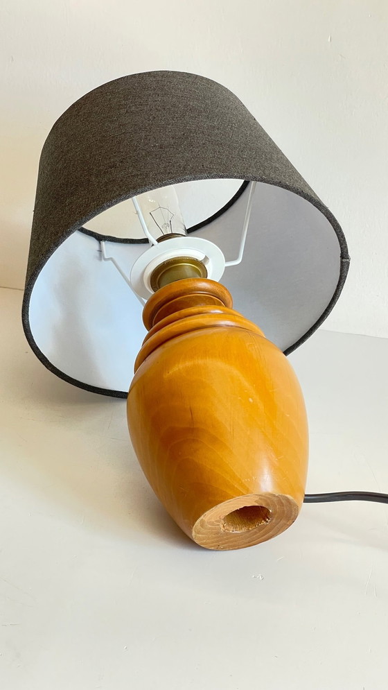 Image 1 of Lampada vintage in legno massello e tessuto 