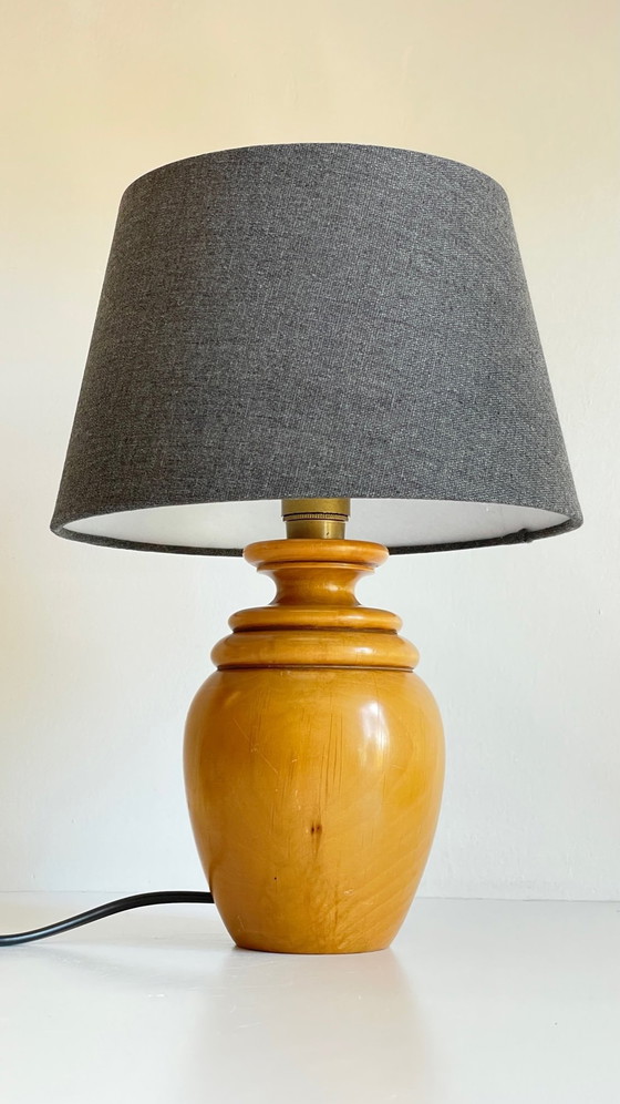 Image 1 of Lampada vintage in legno massello e tessuto 