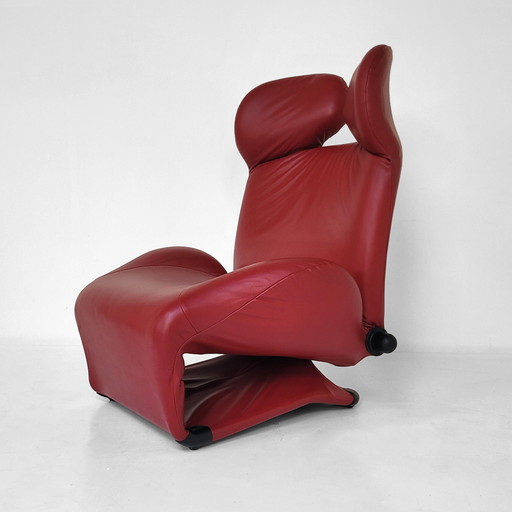 Cassina 111 Wink armchair By Toshiyuki Kita