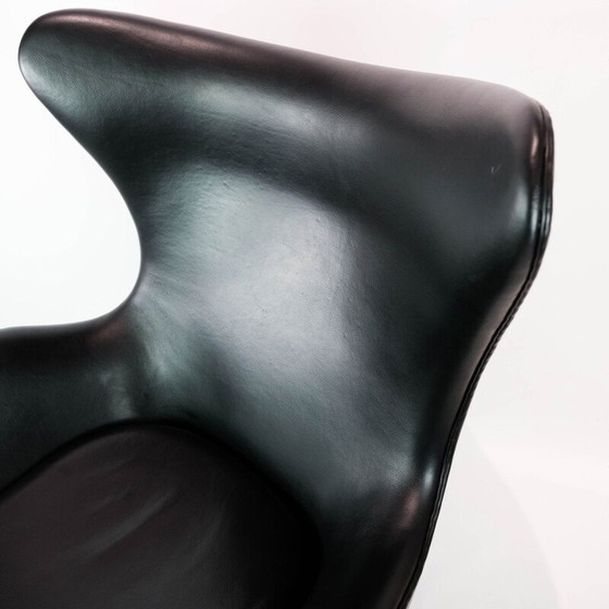 Image 1 of Poltrona vintage The Egg modello 3316 in pelle nera di Arne Jacobsen per Fritz Hansen, 1958