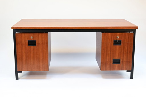 Eu02 desk Cees Braakman Serie Japonaise By Pastoe"